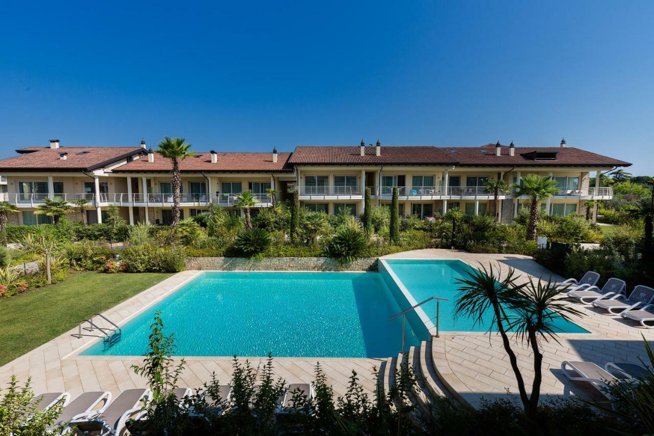 Apartment Blue Laguna Сирмионе Екстериор снимка